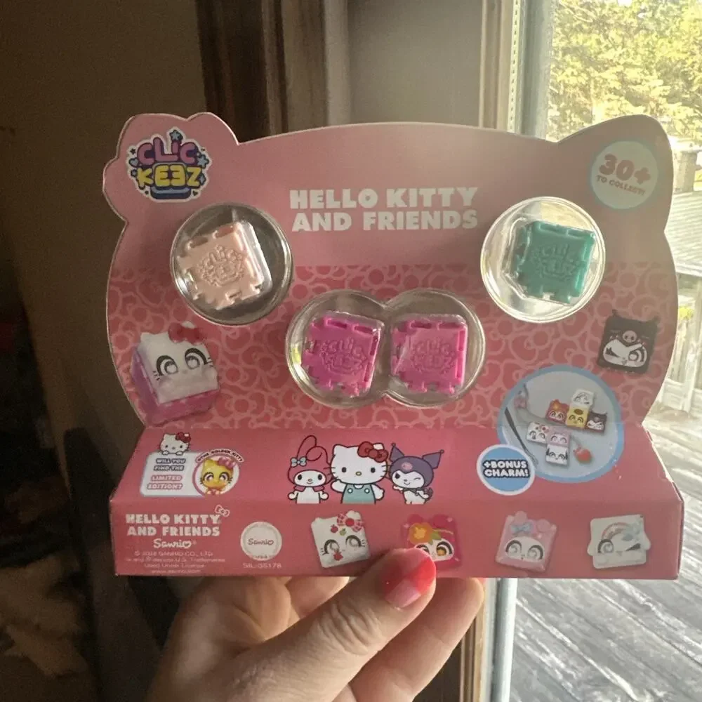 Hello Kitty clickeez hello